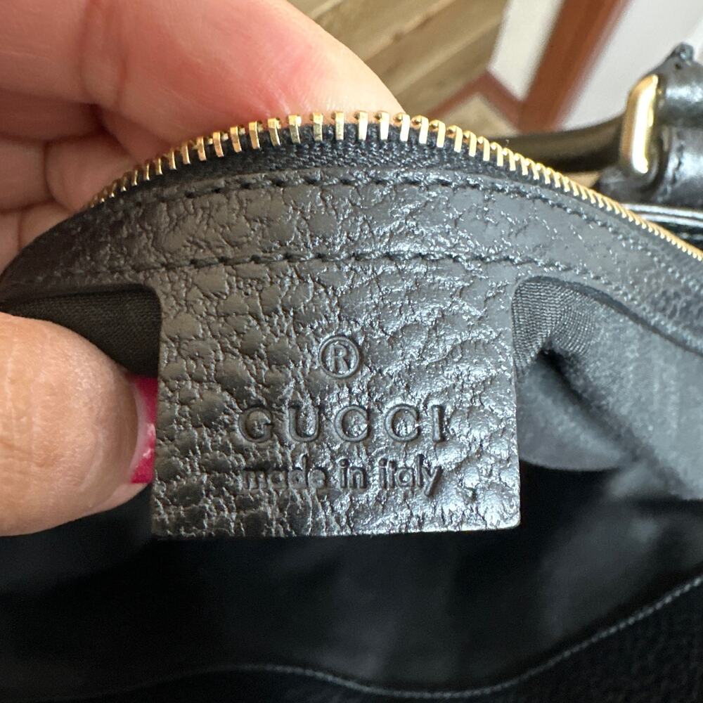 Gucci Black Pebbled Leather Hasler Horsebit Tote in Like New Condition - Picture 8 of 16